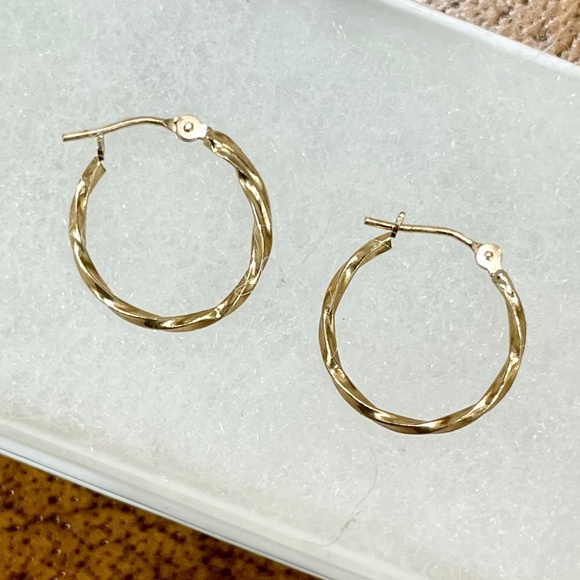 Vintage 10K Yellow Gold Hoops Earrings Huggies Solid Gold Jewelry Elegant
